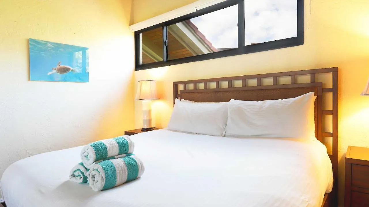 Maui Westside Presents: Papakea J401 Top Floor Ocean Views ラハイナ